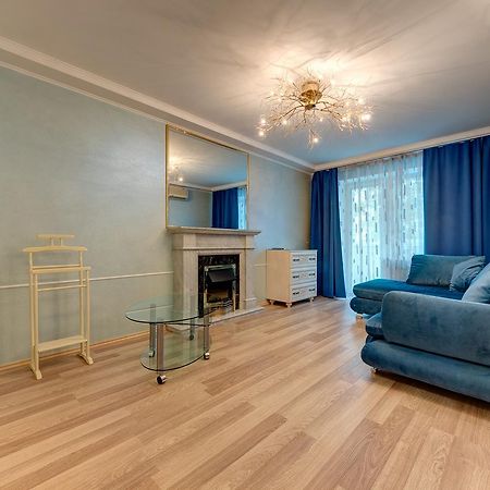 Apartamenty Na Dragomirova 10A Kiev Esterno foto